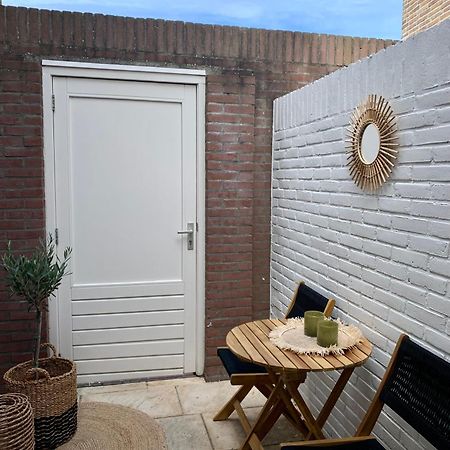 Beach Studio 35 With Private Parking Zandvoort Exterior foto