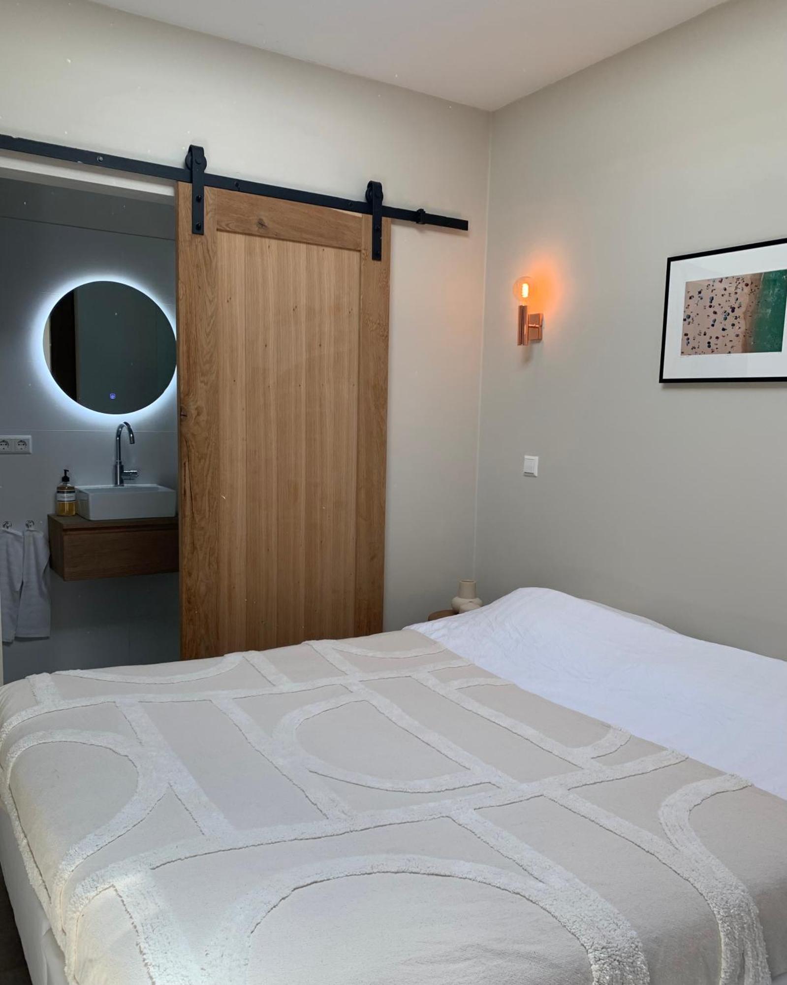 Beach Studio 35 With Private Parking Zandvoort Habitación foto