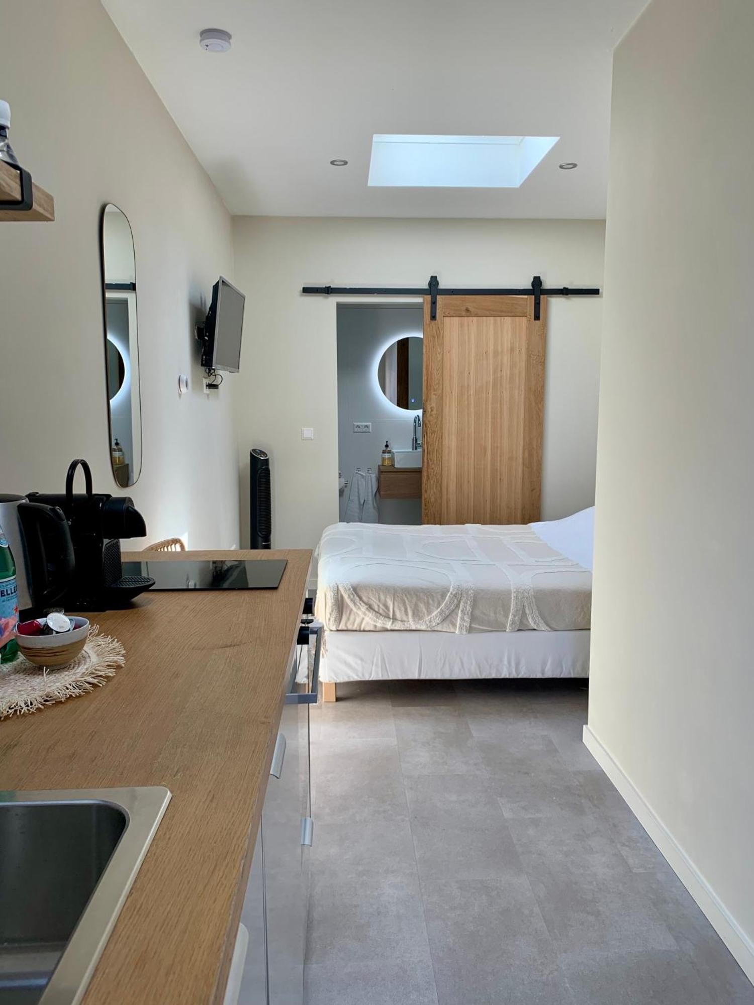 Beach Studio 35 With Private Parking Zandvoort Exterior foto